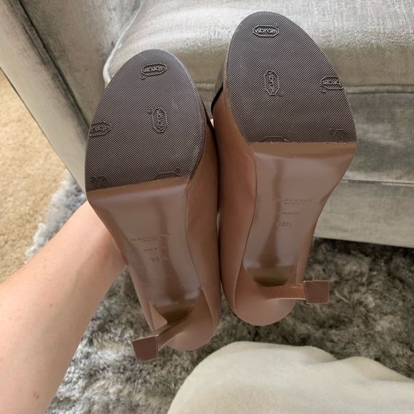 YSL pumps (UNWORN) - Picture 2 of 4